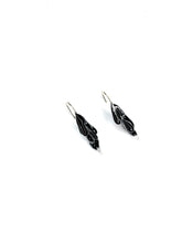 Load image into Gallery viewer, HABITAT Earrings Illusions Black