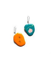 Load image into Gallery viewer, Memoria Doble Earrings Turquoise Orange